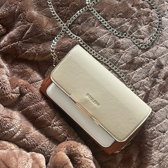 Cream and Tan Crossbody Bag - Picture 6 of 9